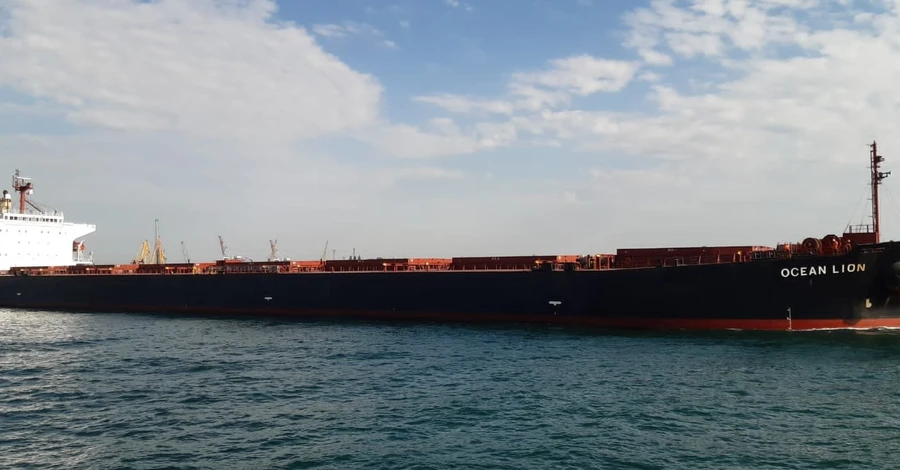 Из порта «Черноморск» отправились еще два корабля с зерном