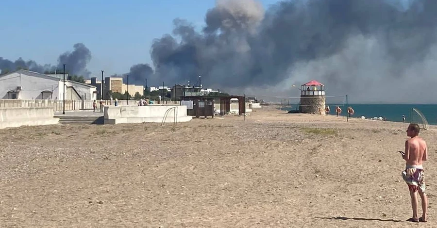 Міноборони Росії пояснило вибухи у Криму 