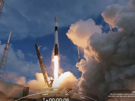 SpaceX успешно вывела на орбиту более полусотни спутников Starlink
