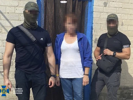 Жена бойца ВСУ передавала россиянам данные о позициях украинских военных 