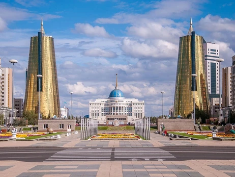 Казахстан официально вернул столице прежнее название - Астана