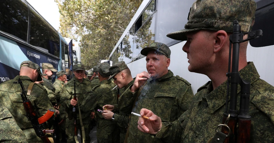 У Криму росіяни мобілізували близько 60 тисяч чоловіків, їх звозять на полігони