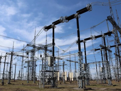 Шмигаль: Енергосистема працює стабільно, але треба продовжувати економити електрику