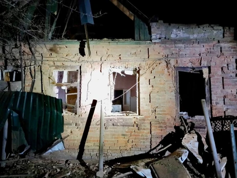Росіяни били по Нікополю з артилерії та РСЗВ: пошкоджено понад 20 будинків