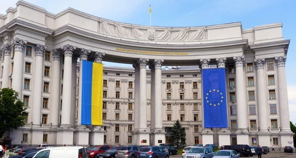 МЗС: Від громадянства України хочуть відмовитися 3 тисячі осіб, які проживають за кордоном
