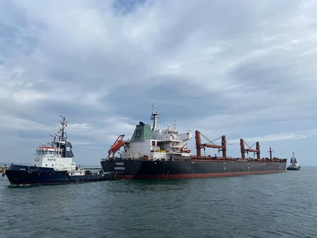 Біля протоки Босфор через Росію застрягли 170 суден з українським зерном
