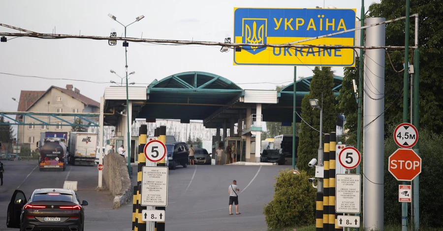 Щодня незаконно перетнути кордон намагаються 30-40 українців