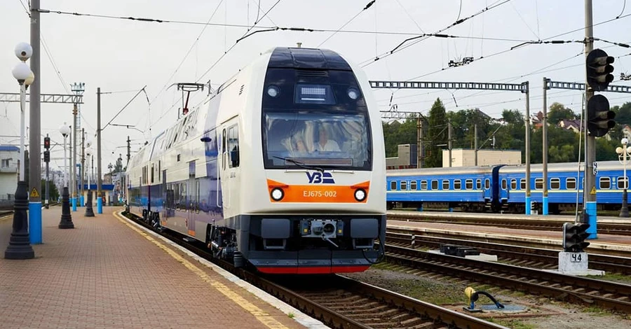 Билеты на поезд Киев-Варшава больше не будут продавать в кассах