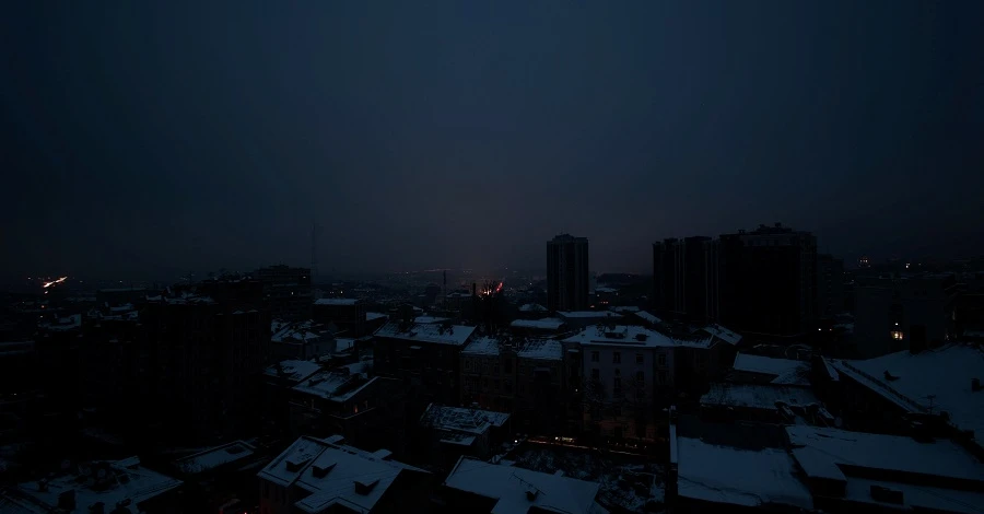 Yasno: Отключения света в Киеве сократились, но ситуация остается сложной