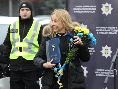 Мітці Пердью про унікальний смарагд: Важливо віддати найдорожче, щоб допомогти Україні