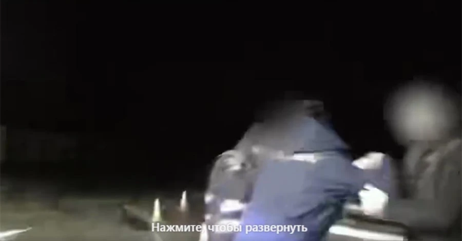В Киевской области пьяный депутат напал на полицейских, а затем скрылся