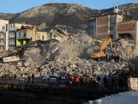 Кількість жертв землетрусів у Туреччині та Сирії наблизилась до 20 тисяч