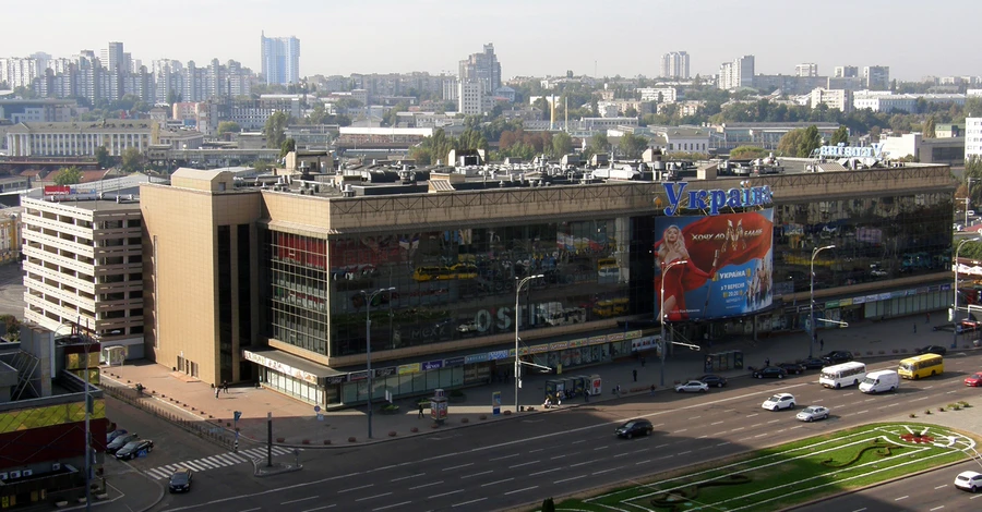Проспекту і площі Перемоги у Києві повернули історичні назви