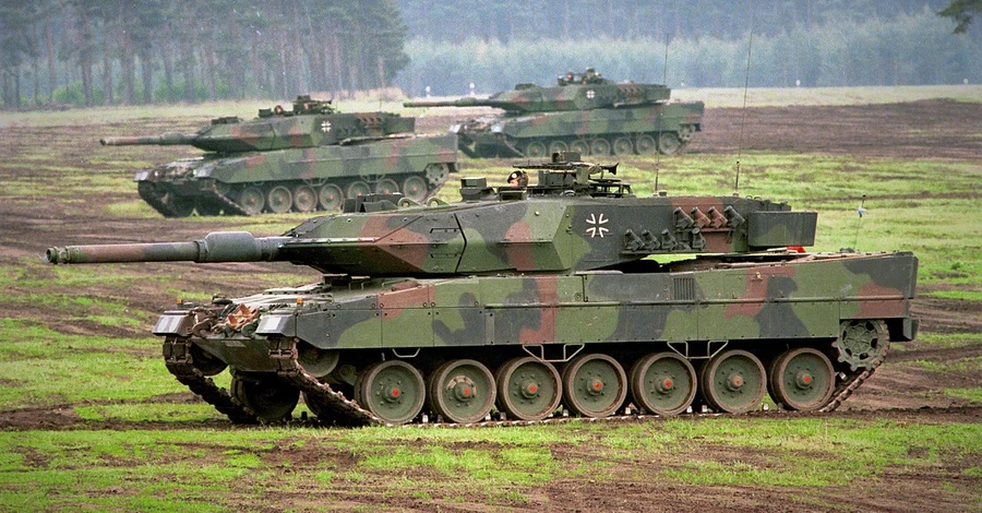 Українські бійці розпочали навчання на танках Leopard у Німеччині
