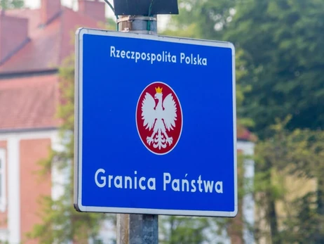 Польща висилає військового аташе Білорусі