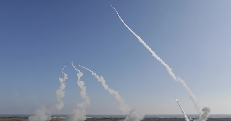 РФ держит в Черном море четыре ракетоносителя с залпом до 24 «Калибров»