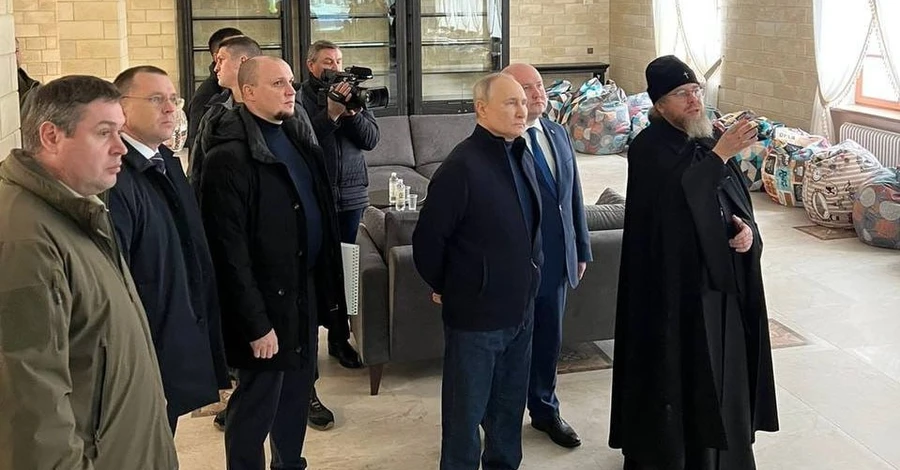Путин приехал в Крым в годовщину его аннексии