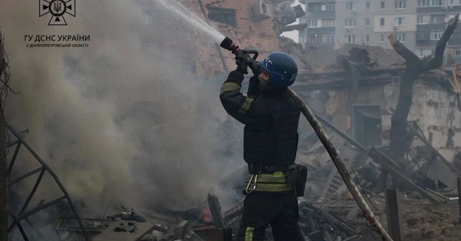 Росіяни завдають ударів по Харкову - у місті шість 