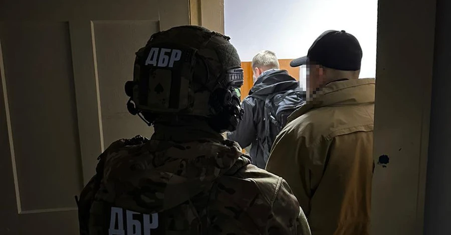 ГБР: Похищать детей на оккупированной территории Запорожья помогала экс-правоохранительница