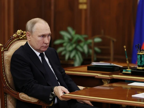 Путин подписал закон о “переходе” оккупированных частей Украины на московское время
