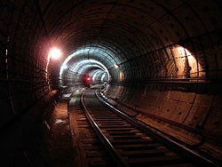 Киевское метро проведет эксперимент с пустыми поездами 