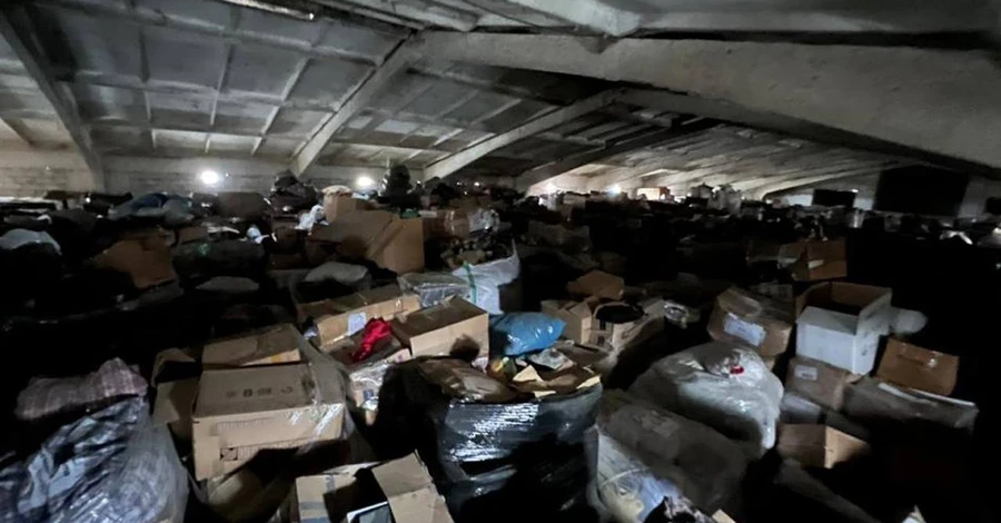 Во Львовской области обнаружили подпольный склад с товаром, похожим на гумпомощь