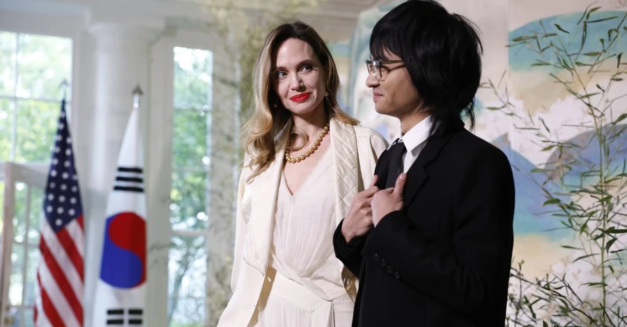 Анджеліна Джолі разом із сином відвідала Білий дім