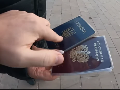 Без паспорта РФ – депортація. Що насправді загрожує мешканцям окупованих територій