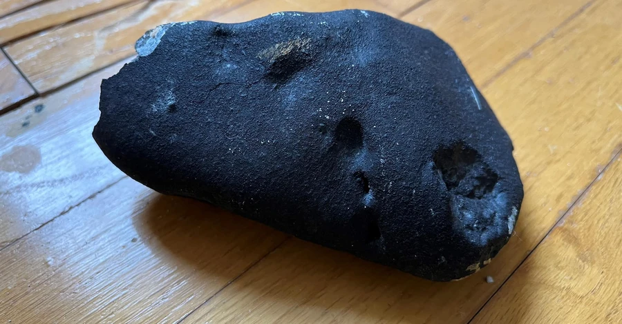 В США метеорит упал на жилой дом