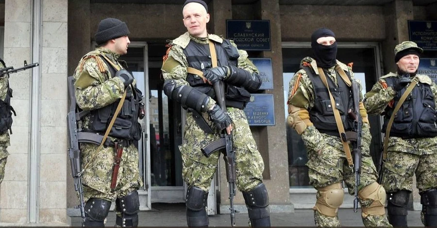 Правоохоронці викрили двох росіян, причетних до звірств у Бучі