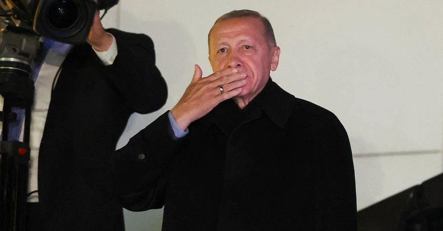 У Туреччині оголосили результати першого туру президентських виборів - лідирує Ердоган, але не з великим відривом