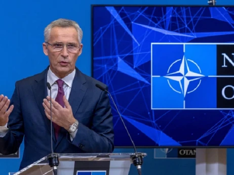Столтенберг: НАТО примет пакет помощи, который приблизит Украину к Альянсу