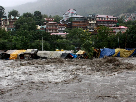 Наводнение на севере Индии унесло жизни более 40 человек