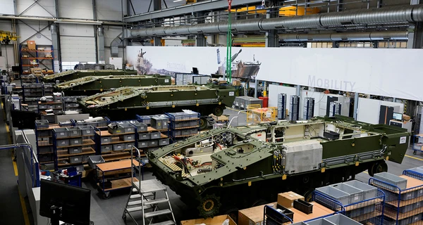 Танки, дрони та артилерія: Україна стане хабом з виробництва західної зброї