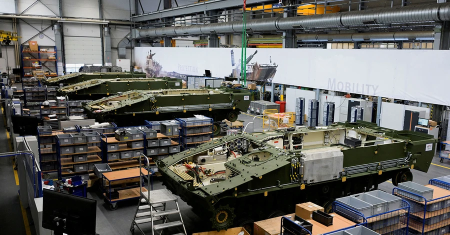 Танки, дроны и артиллерия: Украина станет хабом по производству западного оружия