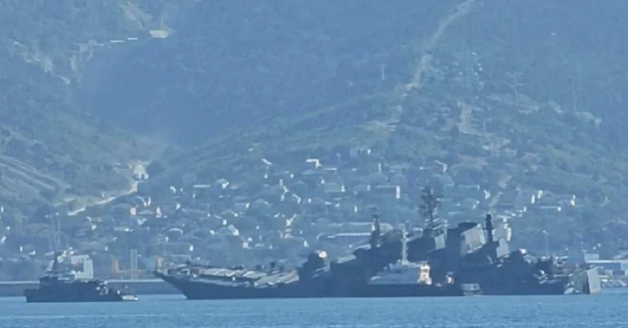 Подоляк: Присутності російського флоту в Чорному морі буде покладено край
