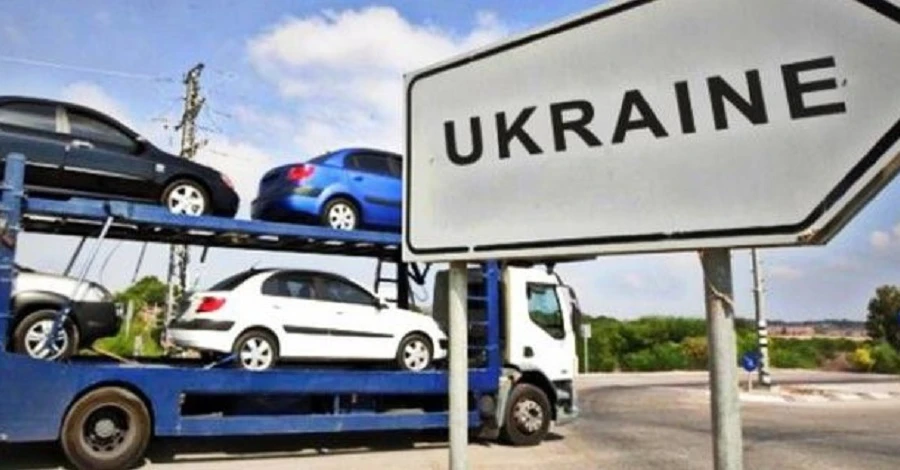 Авторынок в Украине: активность сокращается, но Maserati и Bentley продолжают покупать 