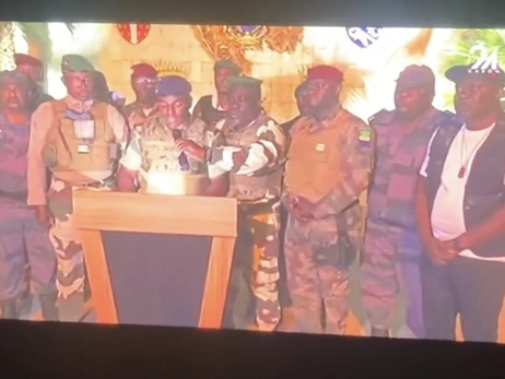 У Габоні військові захопили владу та заявили про зміну режиму 