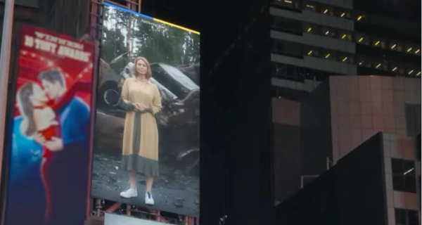 На Таймс-сквер разместили ролик с украинскими водителями Uber, работающими во время войны