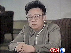 Ким Чен Ир не смог посетить праздничный парад из-за болезни 