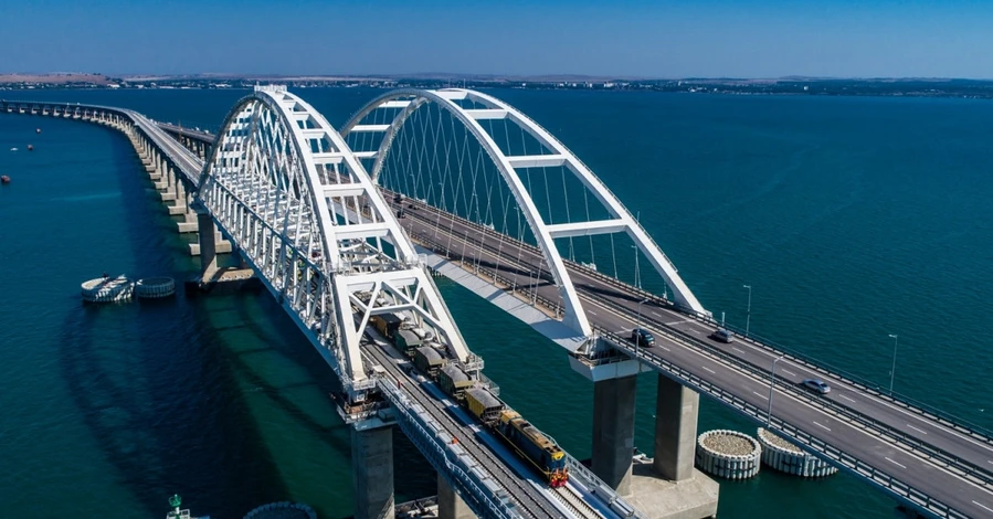 Год со дня подрыва Крымского моста: СБУ изменила ситуацию на Черном море, - эксперт