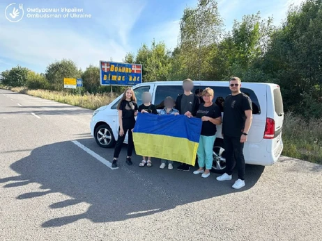 В Украину с временно оккупированных территорий возвратили еще 9 детей 