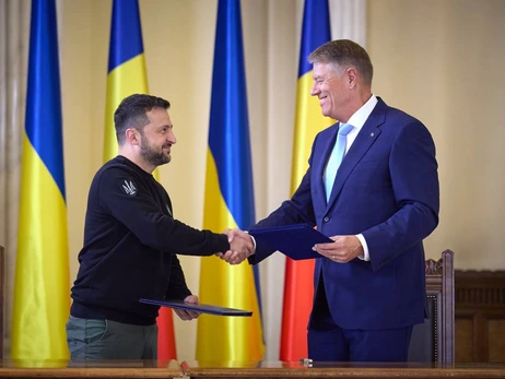 Зеленский в Румынии договорился об обучении пилотов для F-16 и 