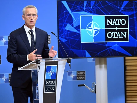 Столтенберг запевнив, що НАТО допоможе Україні пережити 