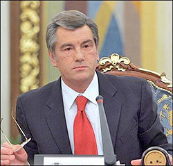 Ющенко назвал врагов народа  