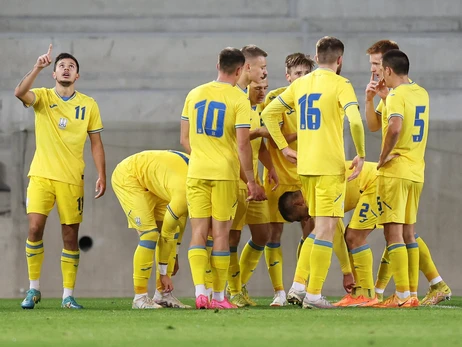 Україна на останніх хвилинах обіграла Англію в кваліфікації на молодіжне Євро-2025