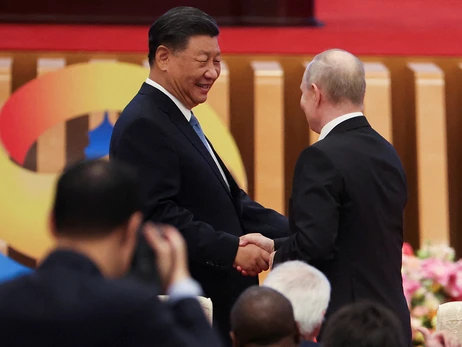 Путін у Китаї: «господар» вказав російському диктатору на його місце