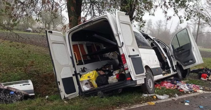 У Польщі розбився бус з українцями, загинули дві жінки і дитина