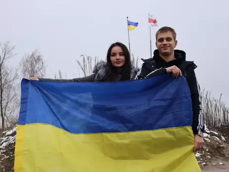Депортований із Маріуполя Богдан Єрмохін повернувся до України у день свого 18-річчя
