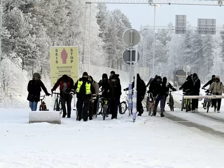 Финляндия полностью закрывает границы с РФ. Страну-агрессора может ждать глобальная изоляция